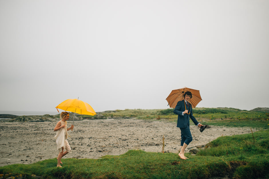 rainy wedding scotland
