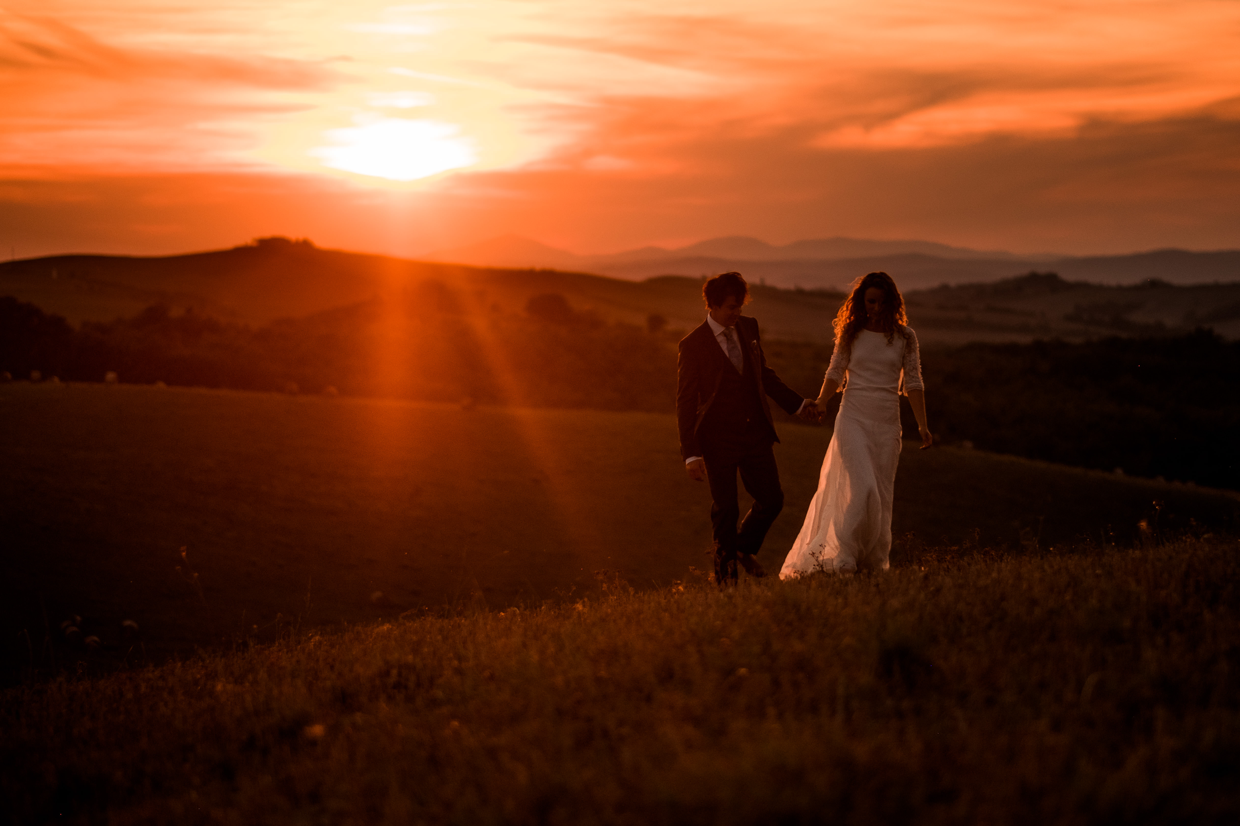 A wedding in the golden hills of Tuscany, Italy