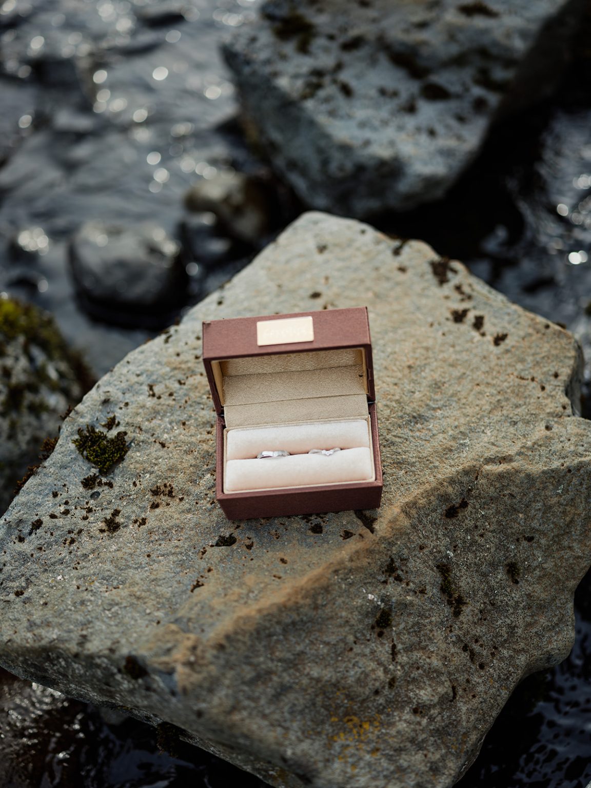 The wedding rings on a rock at Brúarfoss