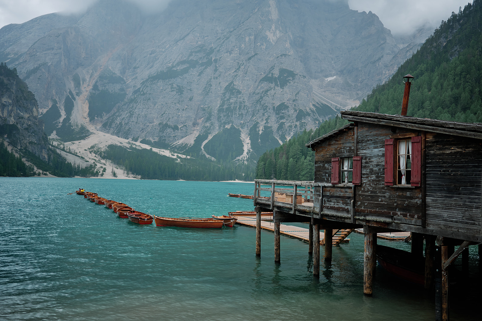 Lago di Braies wedding photographs, Dolomites
