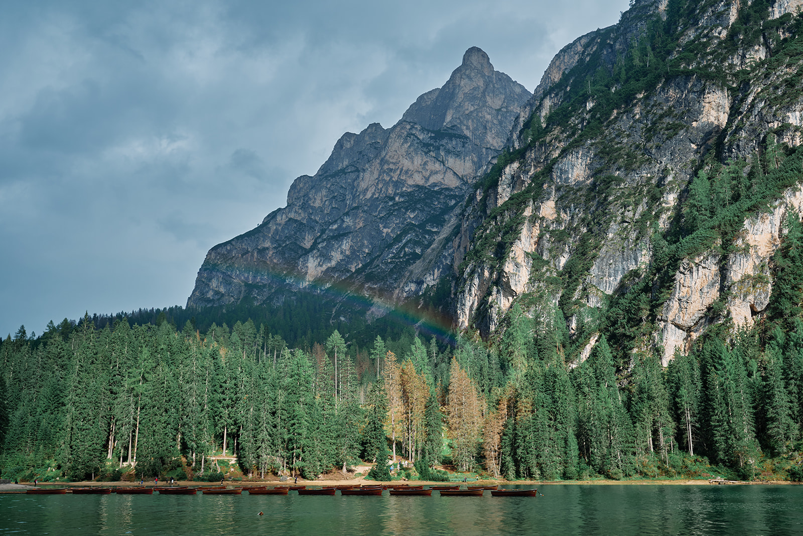 Lago di Braies wedding photographs, Dolomites