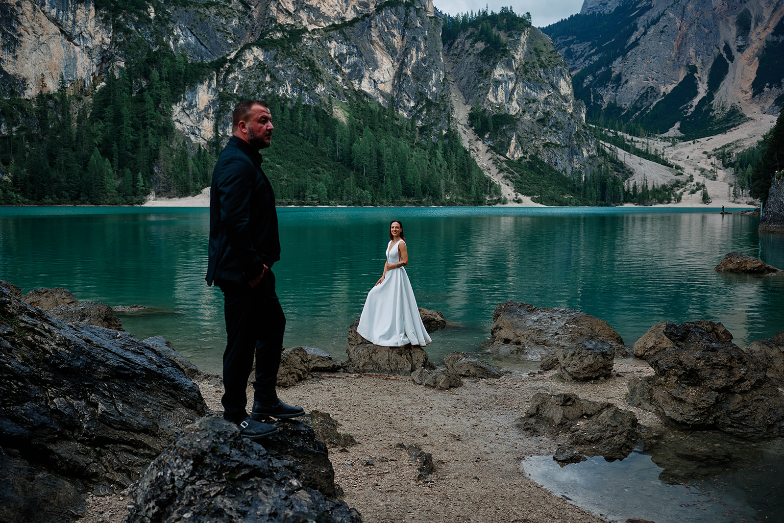 Lago di Braies wedding photographs, Dolomites