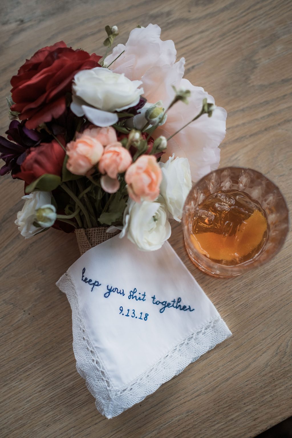 The bouquet and a whisky before the wedding, Hótel Búðir