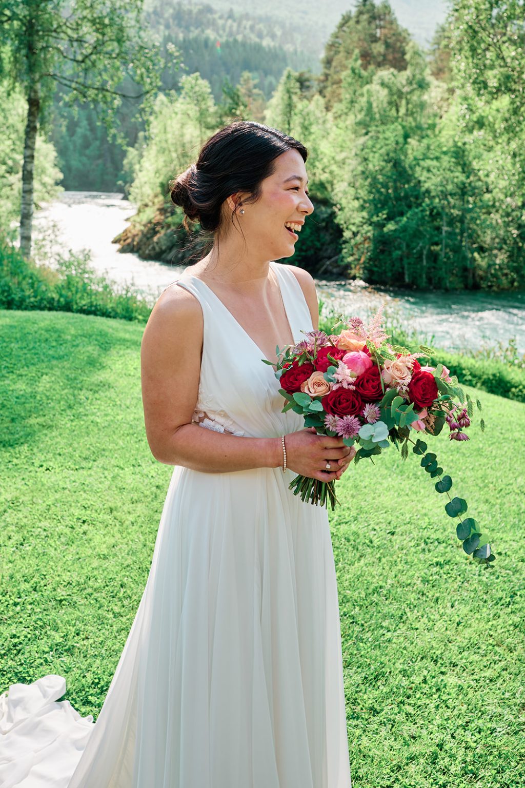 The bride before her Juvet wedding ceremony