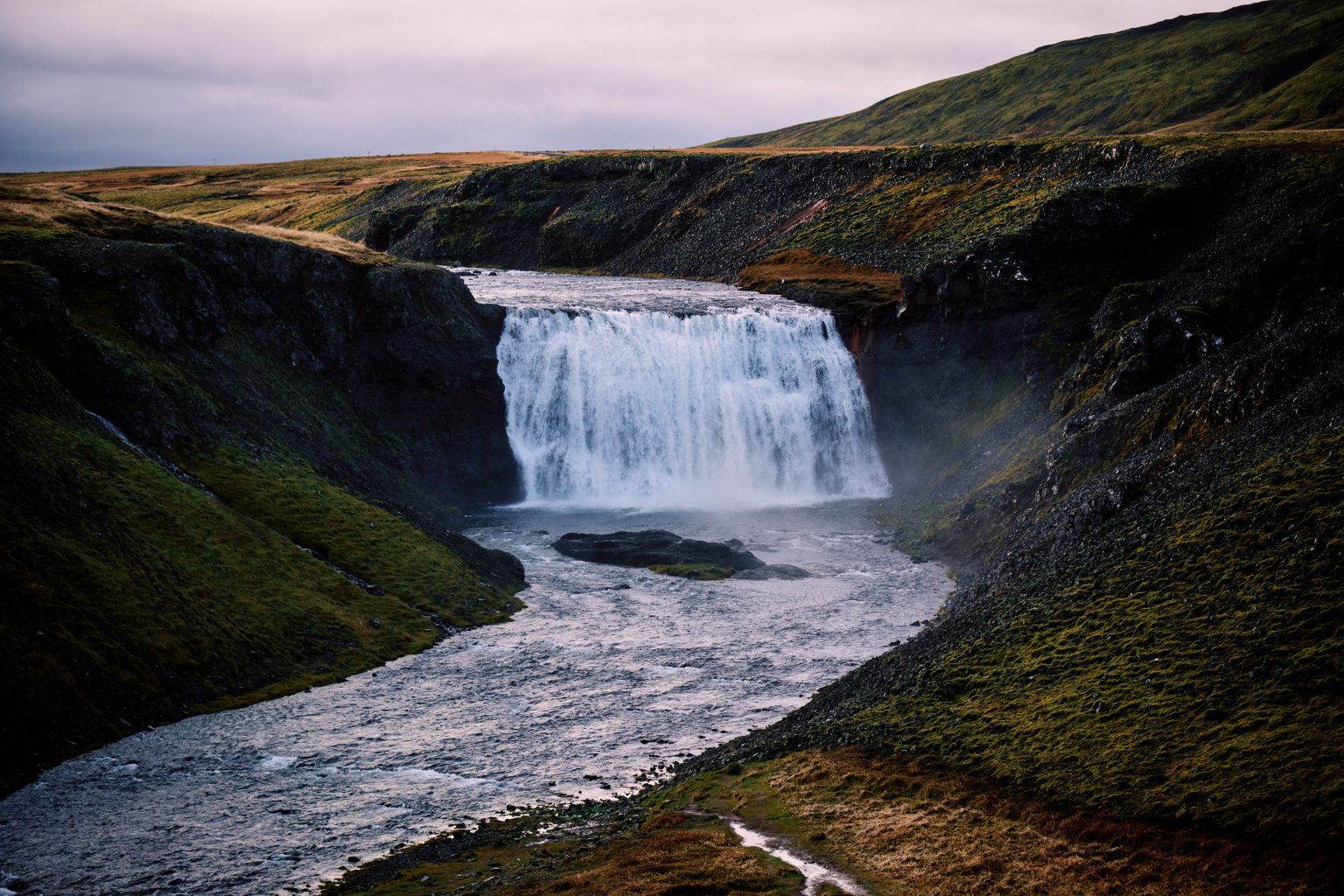 The river canyon below Þórufoss waterfall
