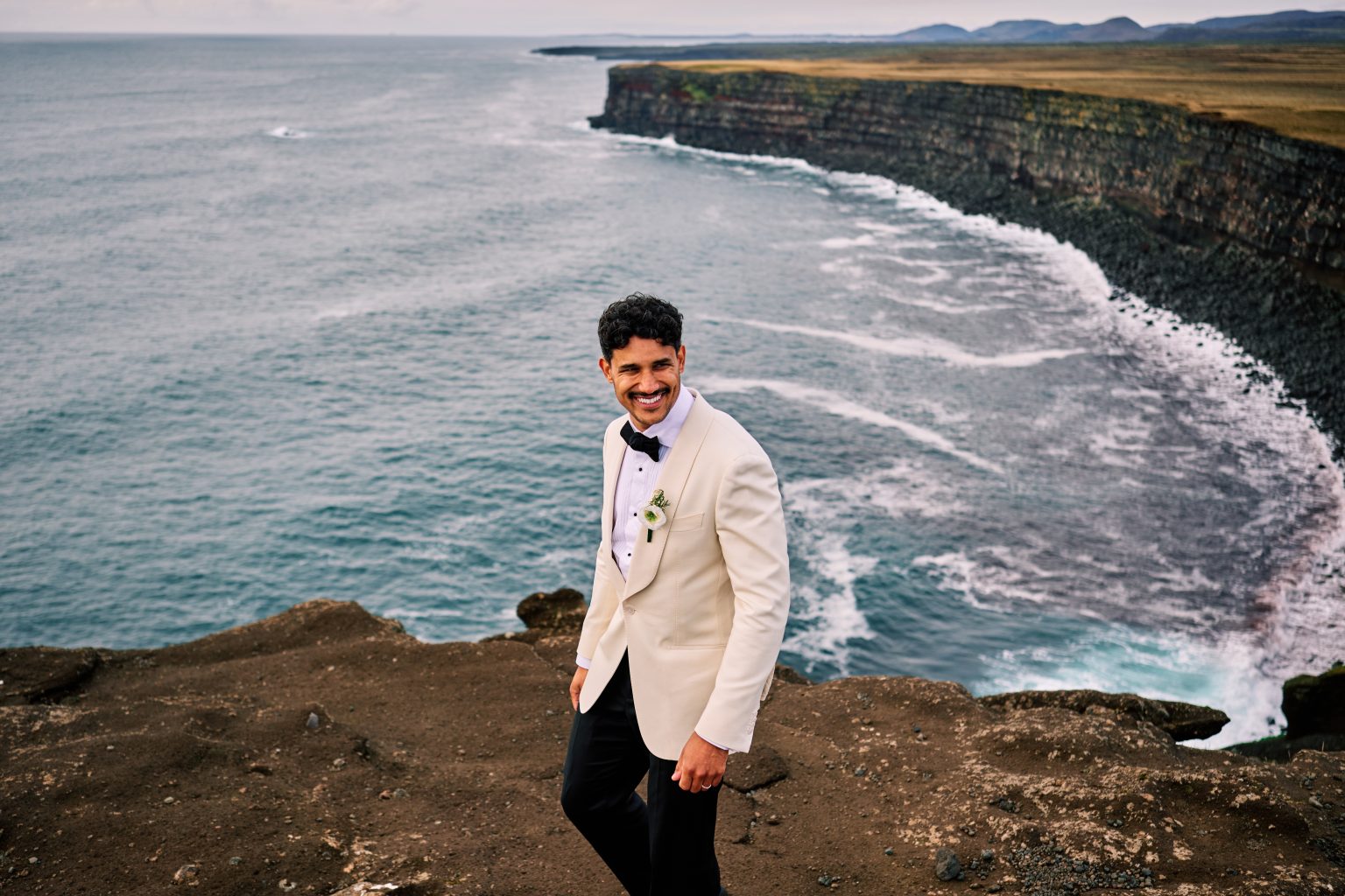 Daniel above the sea cliffs at Krýsuvíkurbjarg