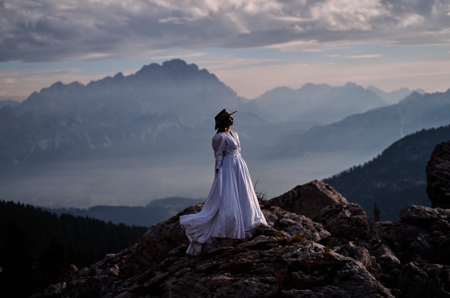 Golden light on the couple at Passo Giau