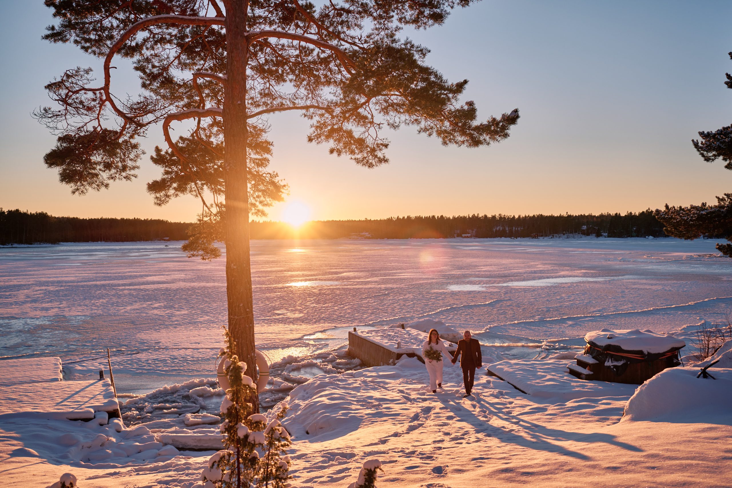 Sam & Rob — A Winter Elopement in Sweden