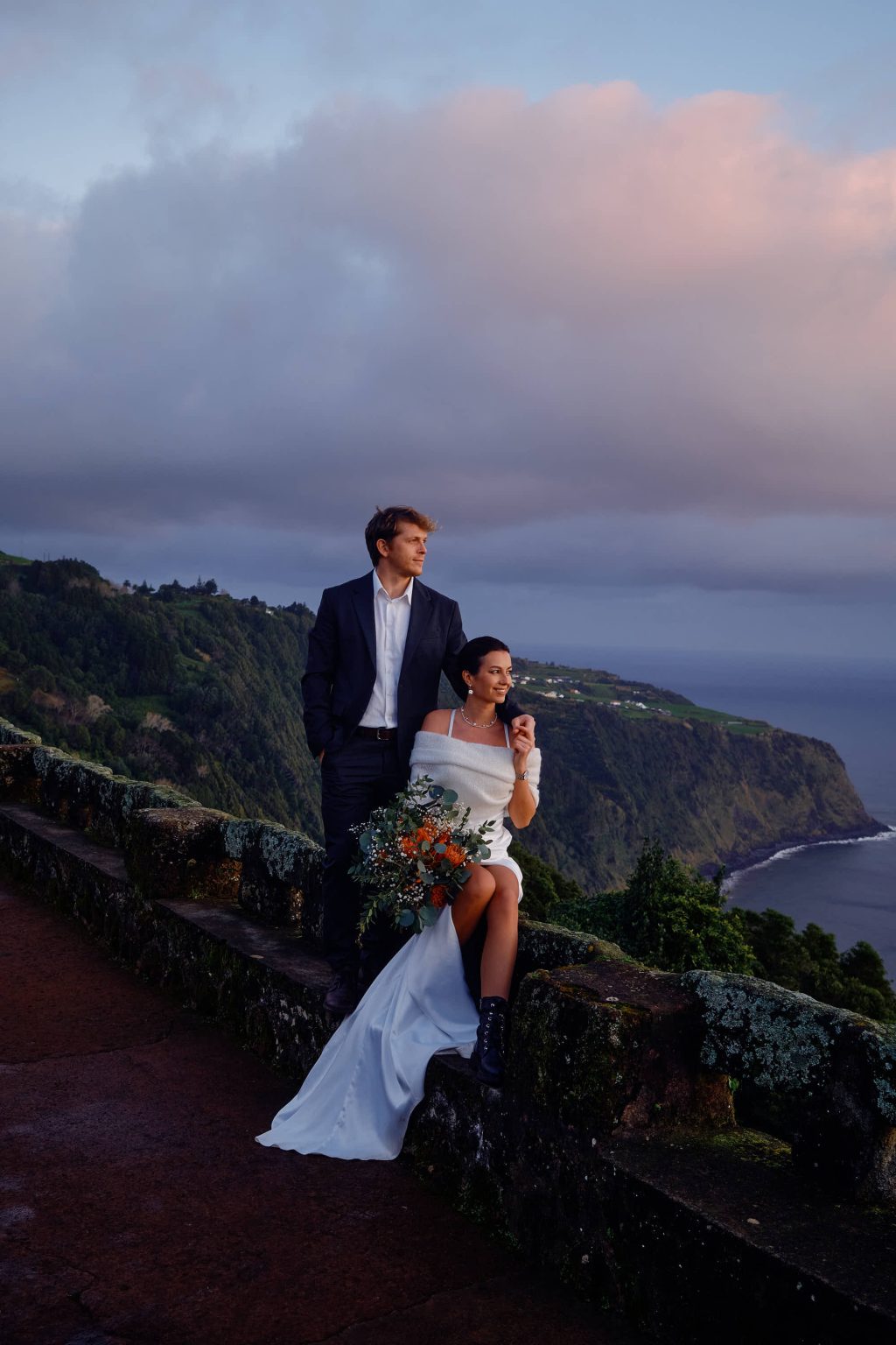 The couple at a São Miguel viewpoint