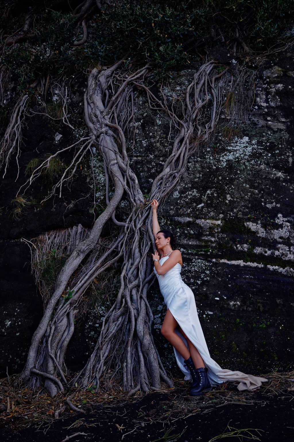 The bride by a great tree on São Miguel