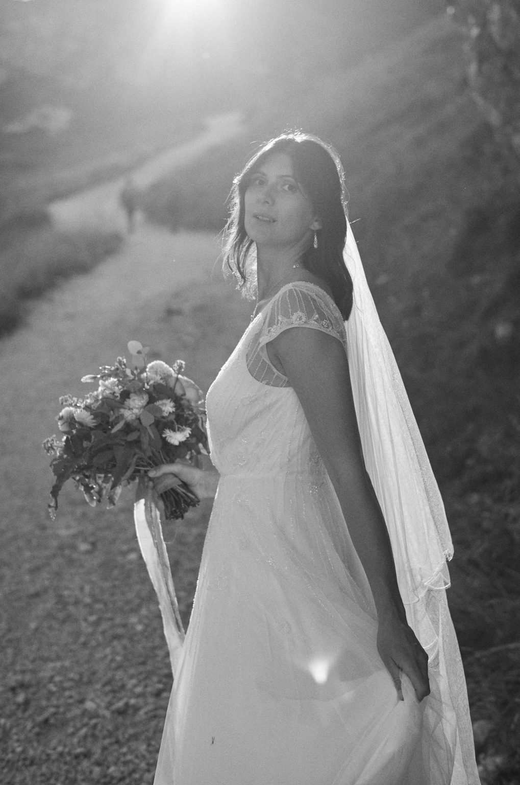 The bride's bouquet, black and white, Tre Cime elopement