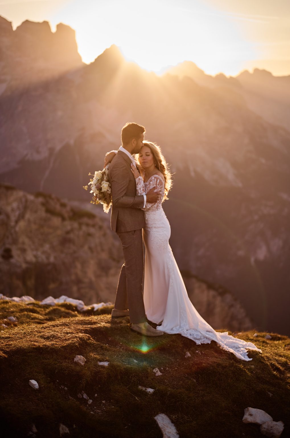 Couple in the golden morning light, Tre Cime di Lavaredo wedding
