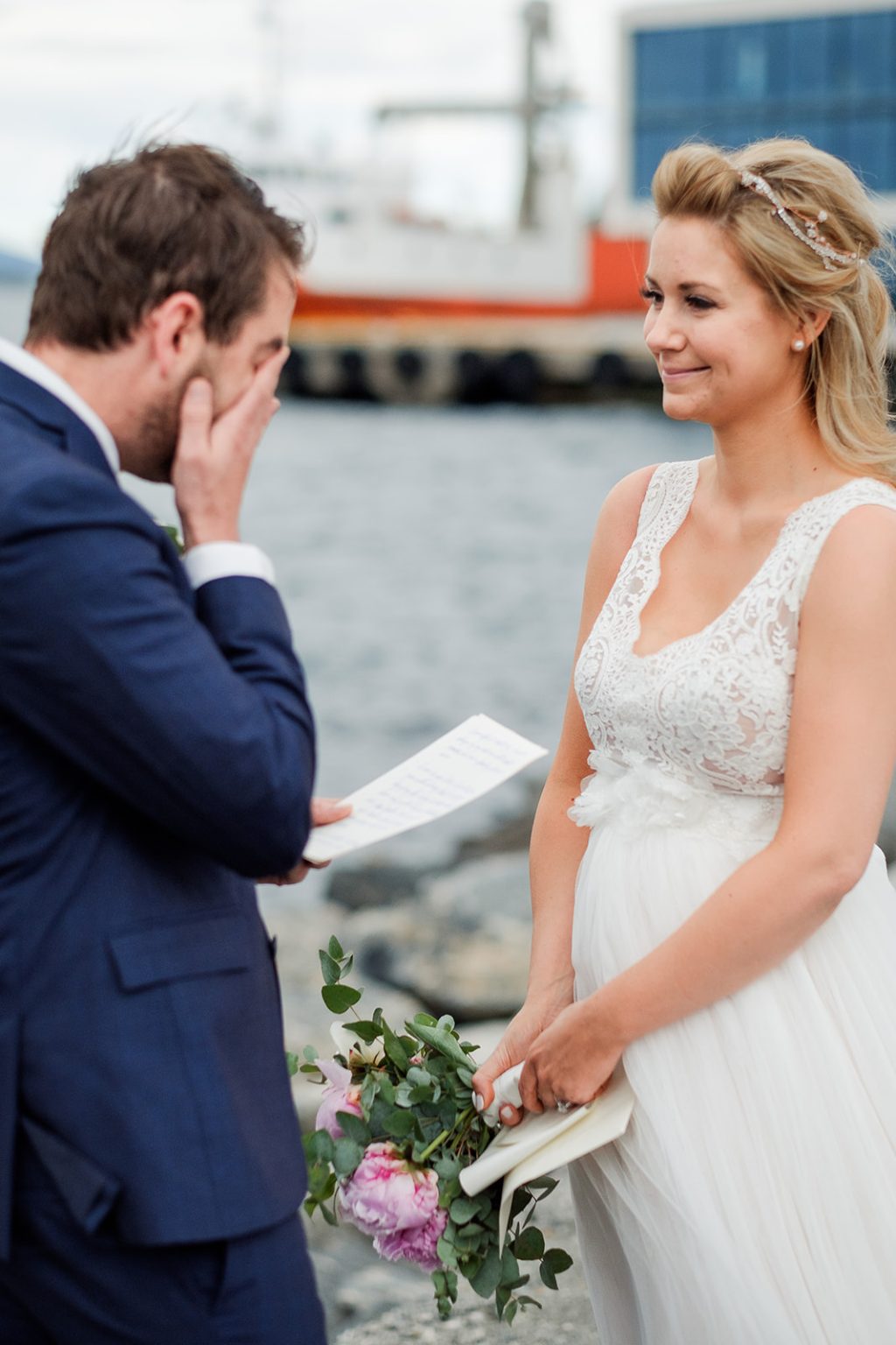 Bride reading her vows, Ålesund elopement