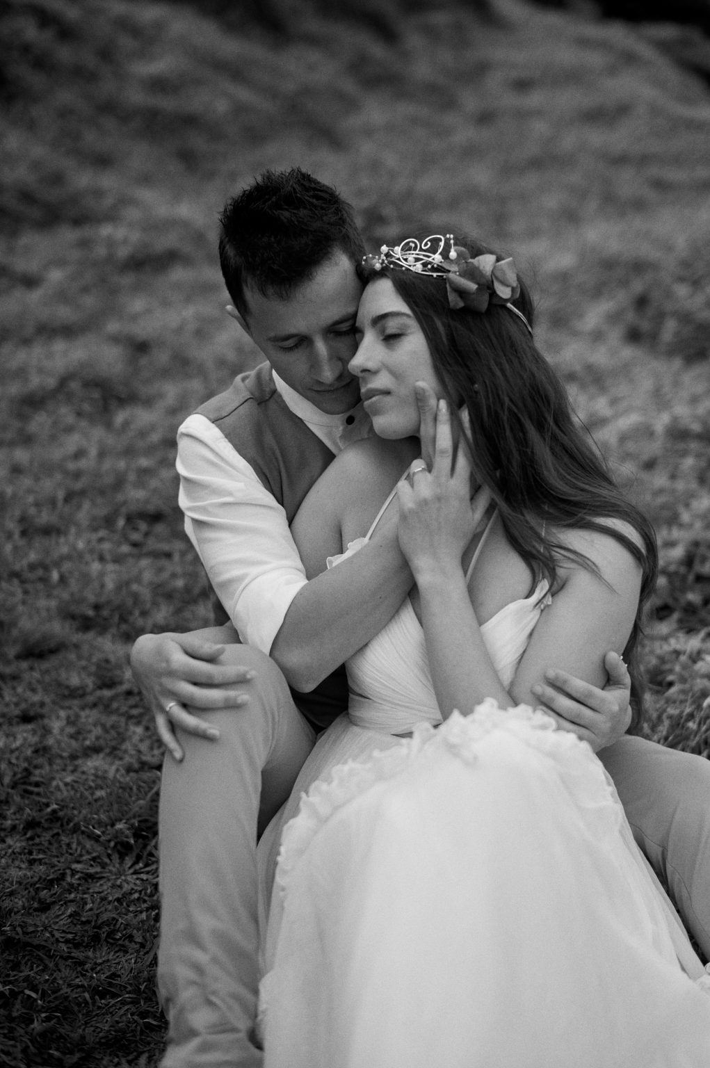 Silvia and Florin embracing, Azores elopement