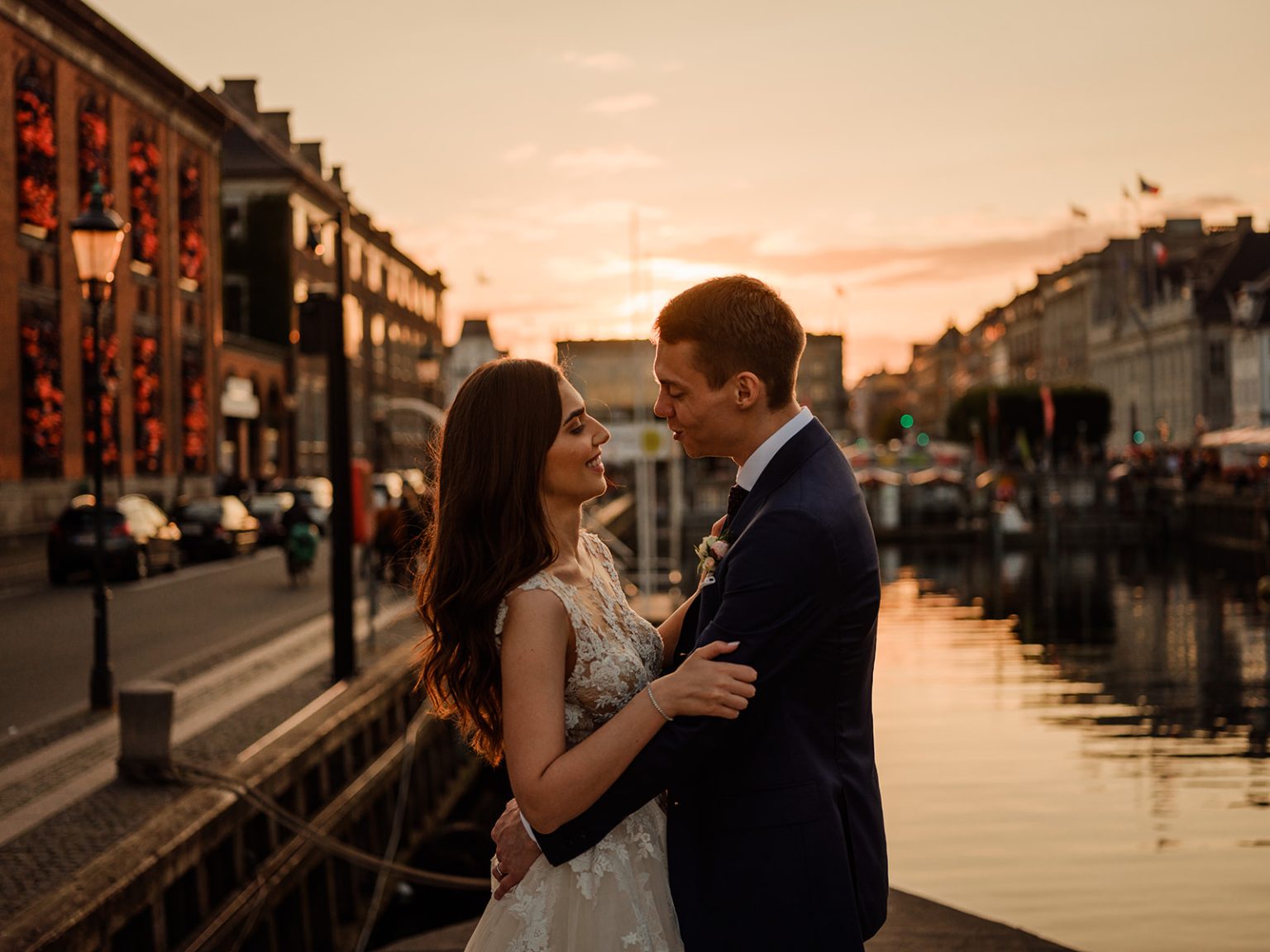 Bride and groom at Nyhavn in Copenhagen