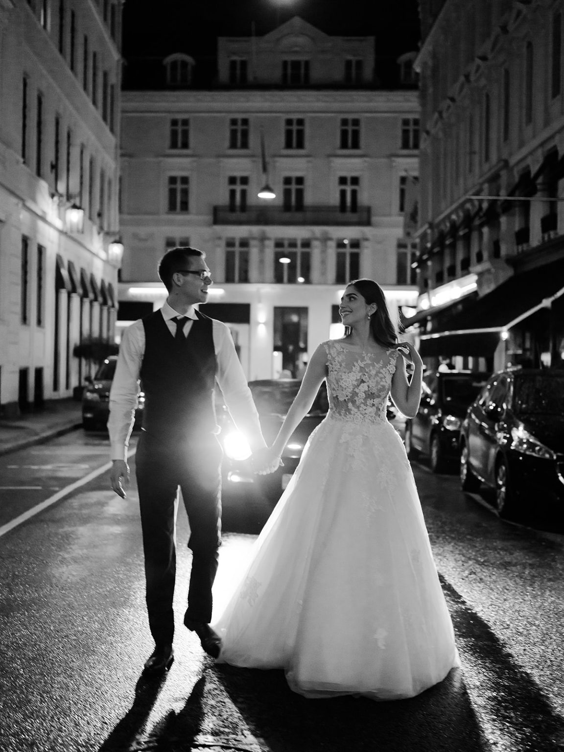 Bride and groom in the Copenhagen streets at night