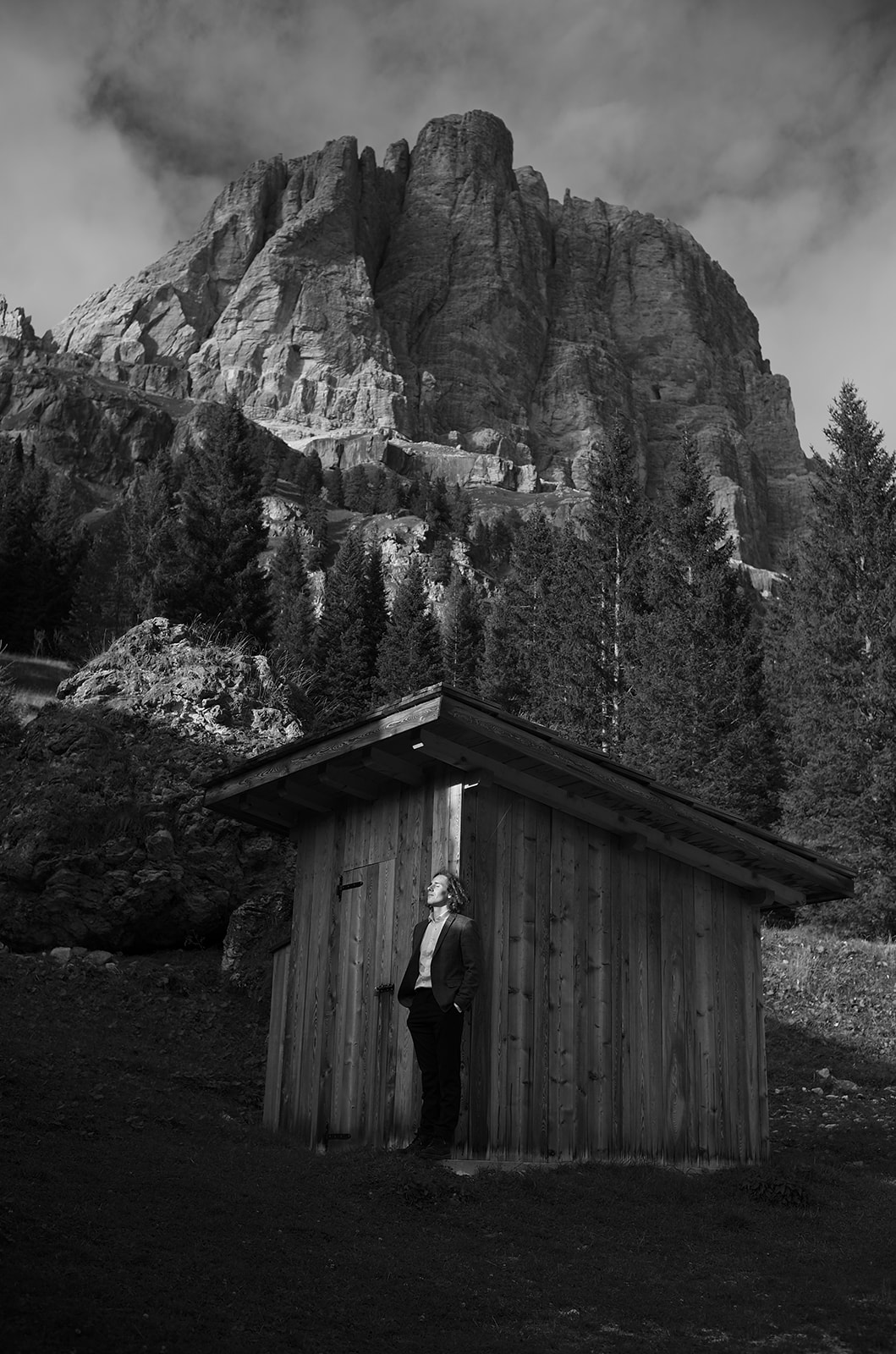 Eloping couple in the Dolomites