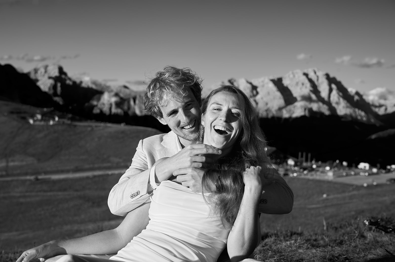 Golden hour couple portraits at Passo Giau, Dolomites
