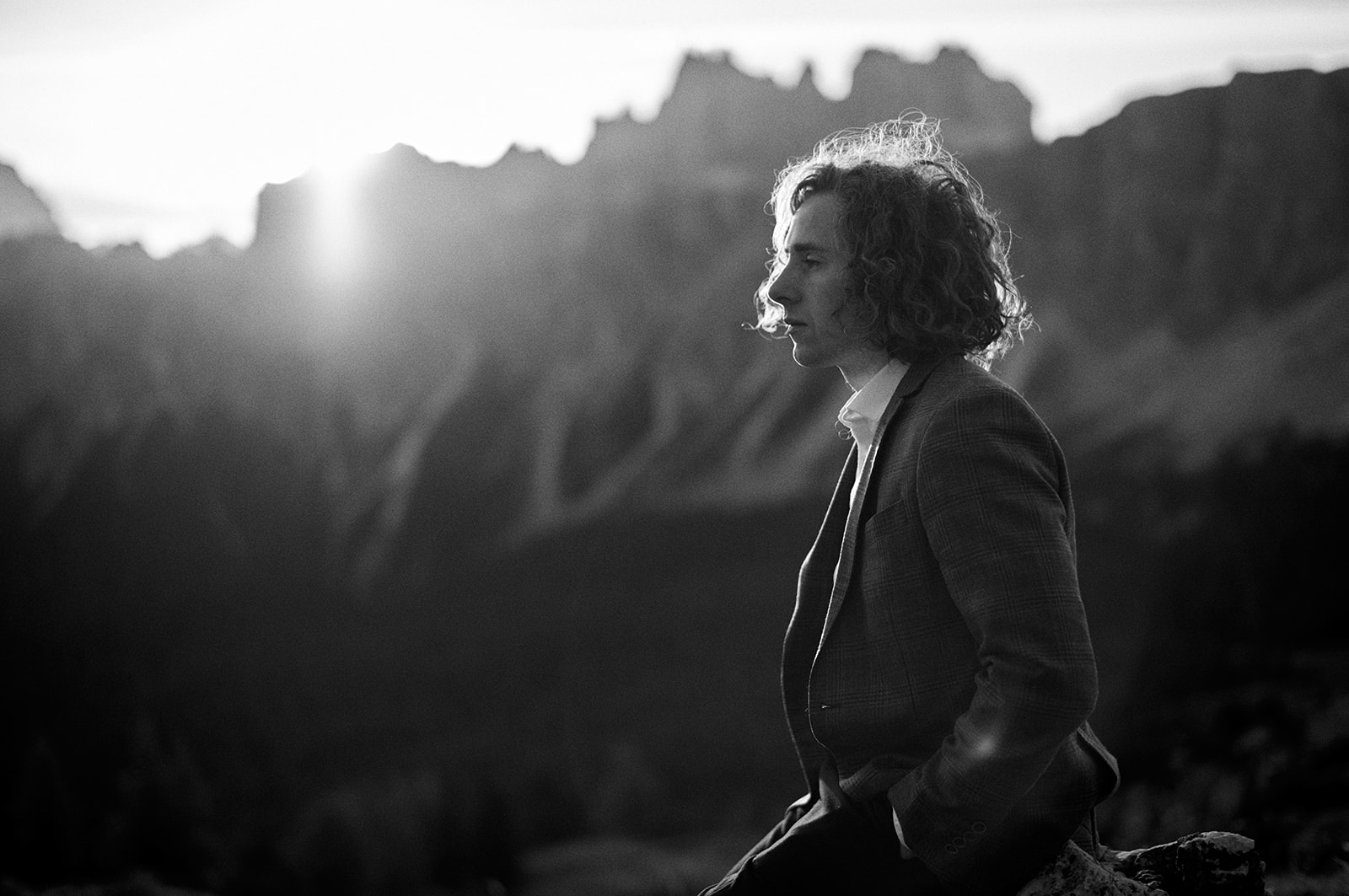 A black and white elopement at Passo Giau in the Dolomites