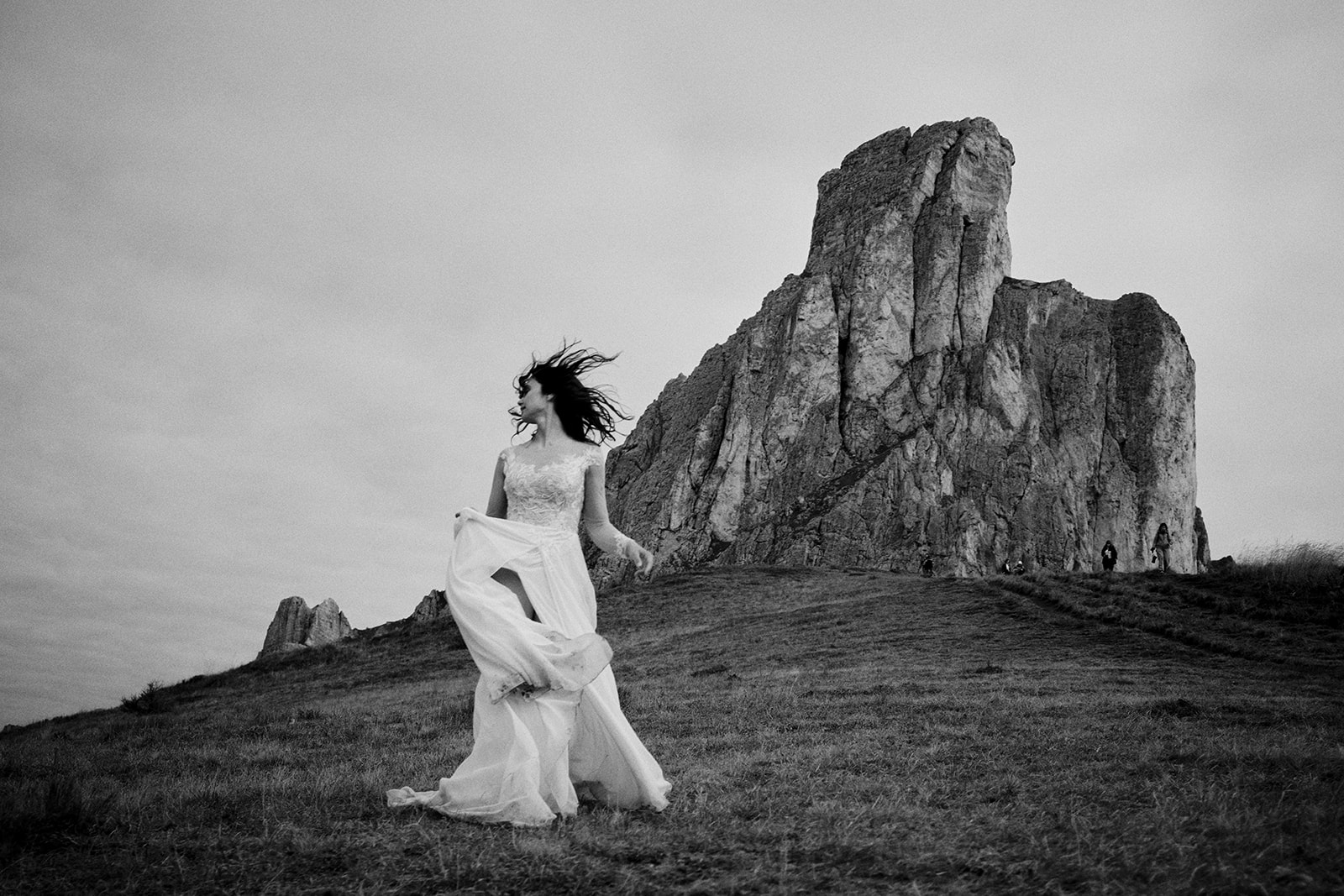 Yuliia and Gunnar in the meadows above Passo Giau
