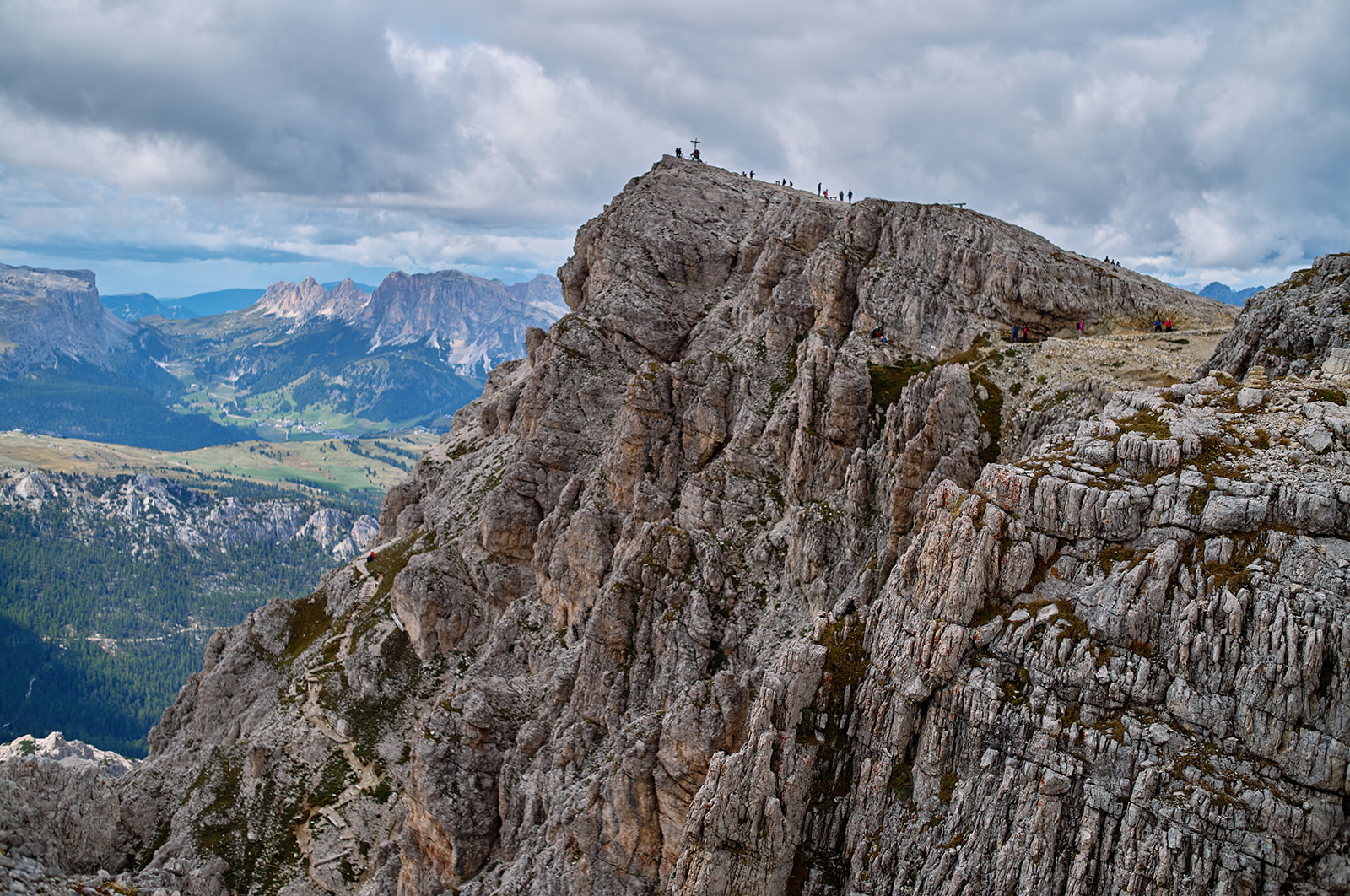 The cliffs at Rifugio Lagazuoi, Dolomites