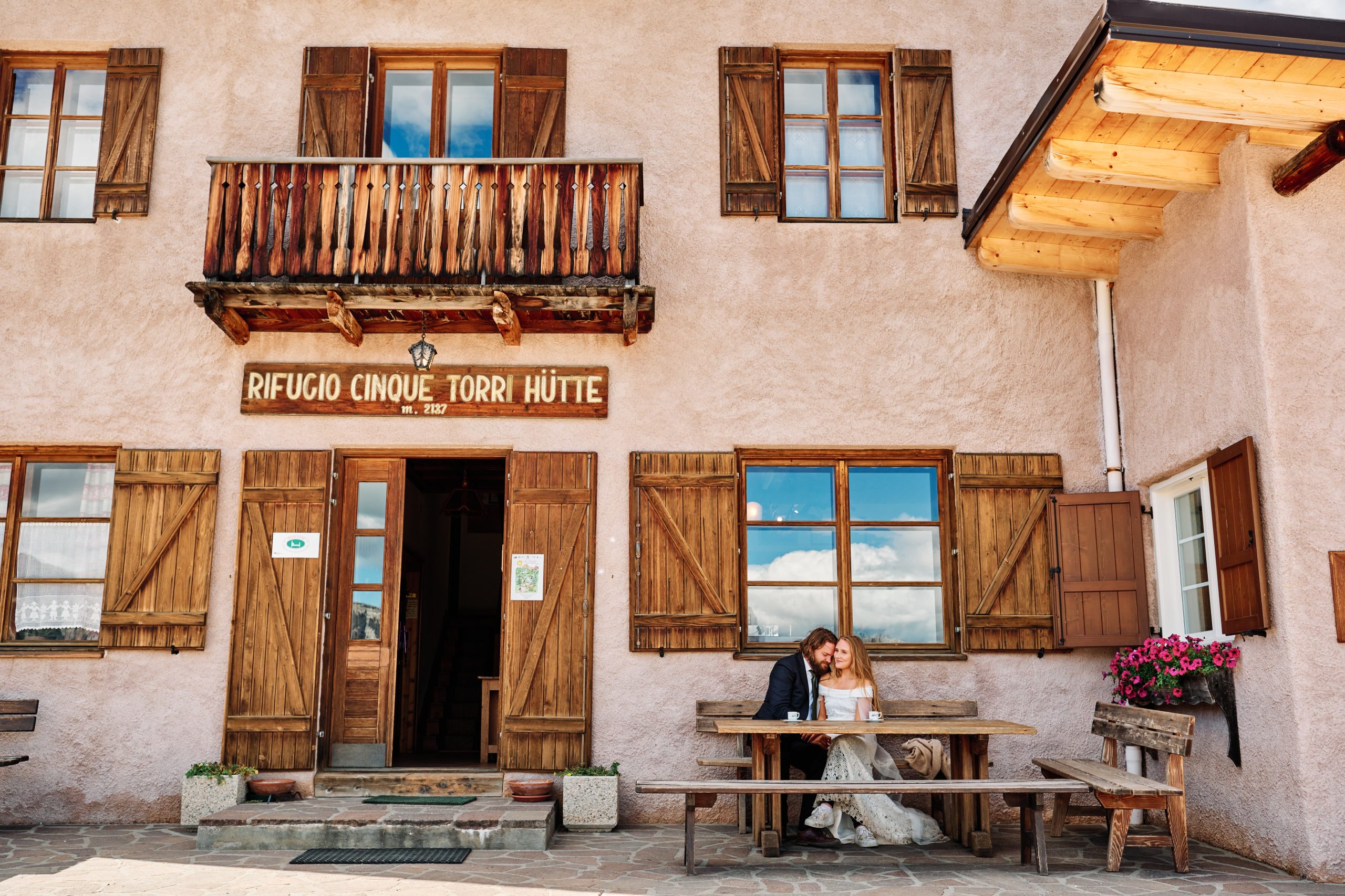 Rifugio in the Dolomites — Peter & Moa at the bench