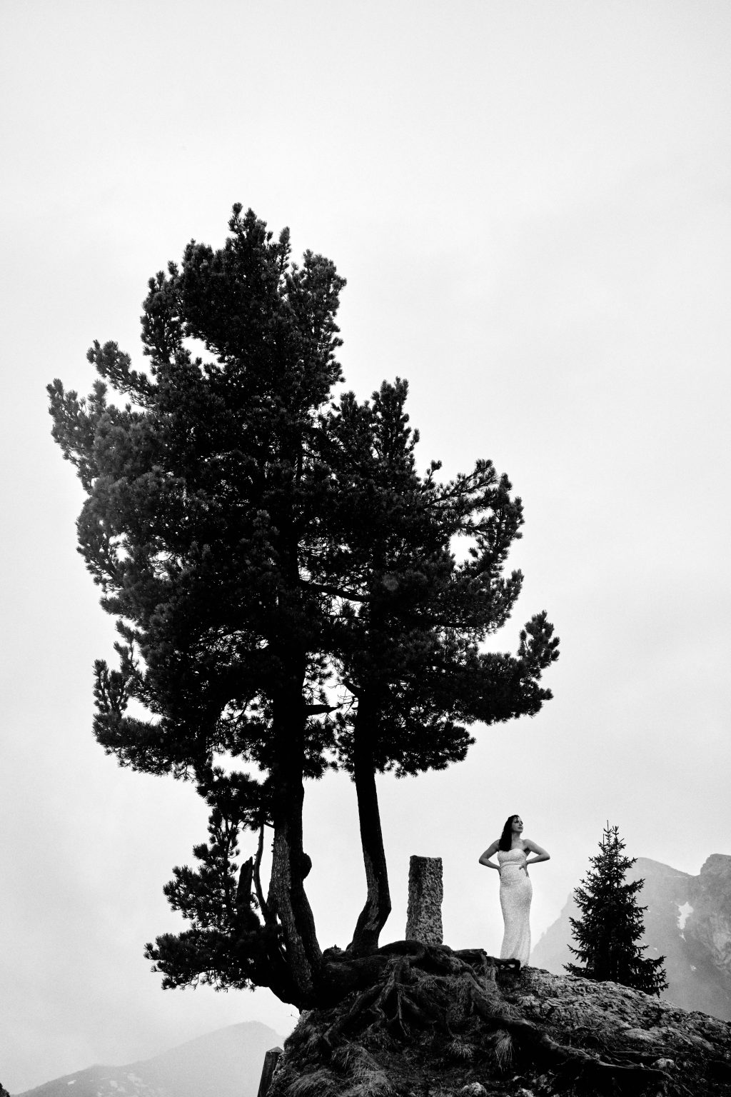 The storm at Passo Gardena, black and white, a Lago di Braies elopement day