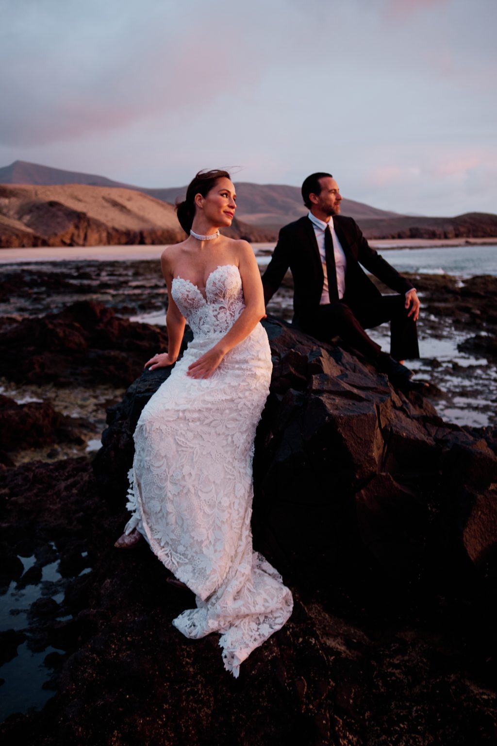 Bride portrait in black and white, Lanzarote wedding photographer