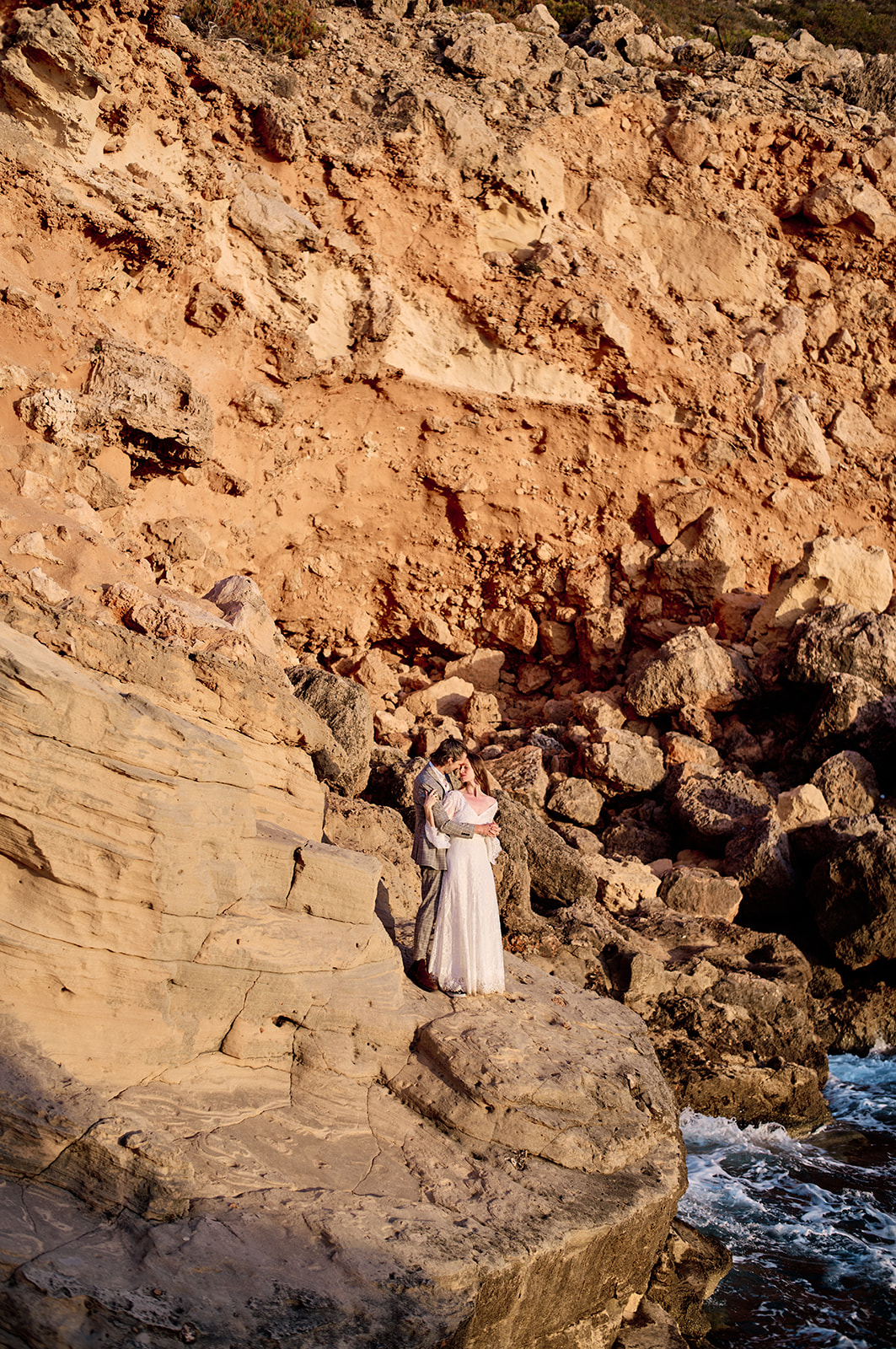 Mallorca elopement at Cala del Toro in the last light
