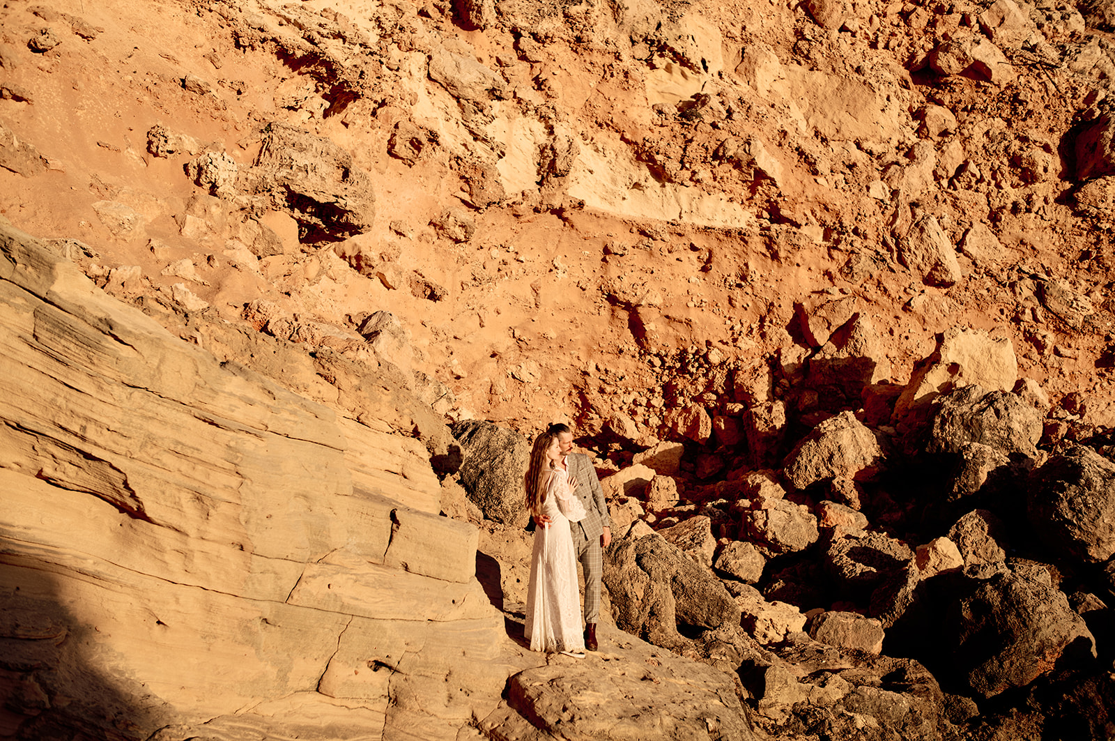 Mallorca elopement at Cala del Toro in the last light
