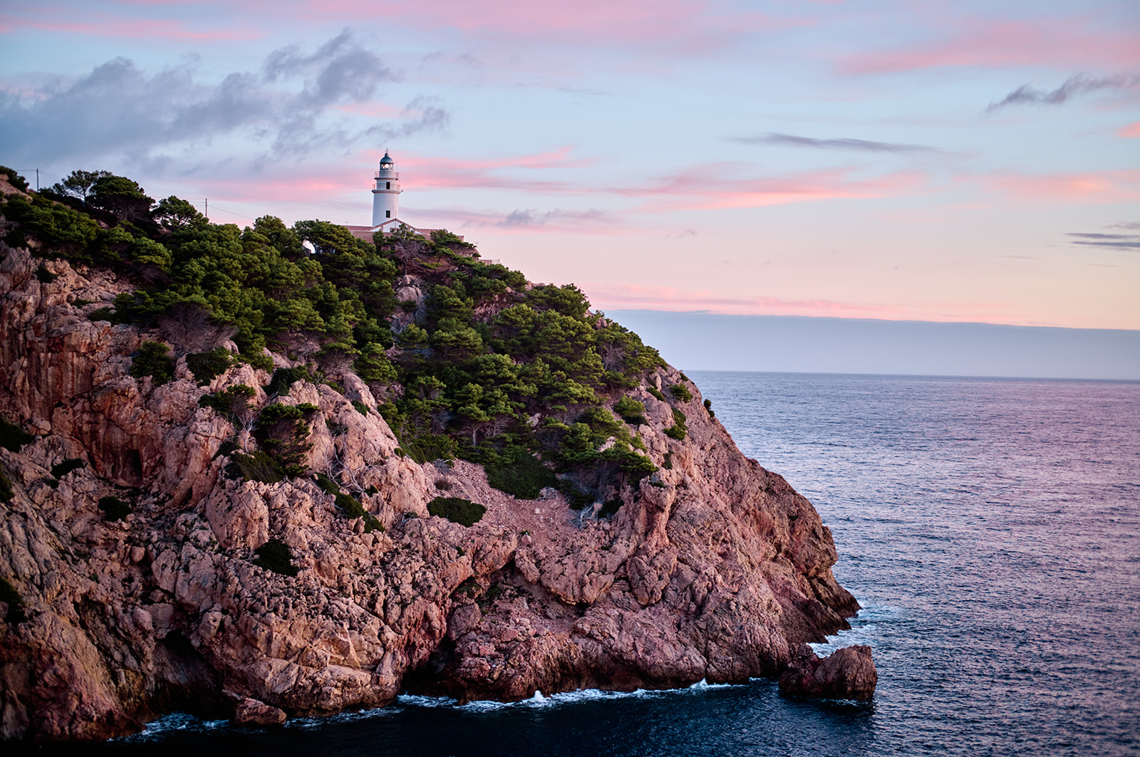 Mallorca elopement photographer at Capdepera Lighthouse