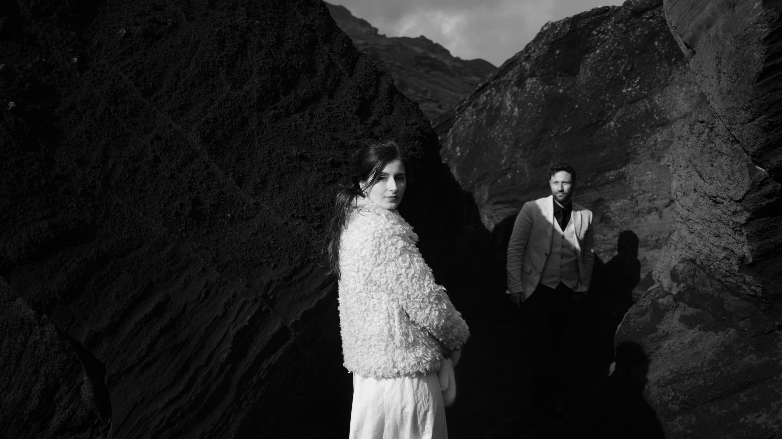 Andreea and Matthias in the rocks, Reykjanes elopement