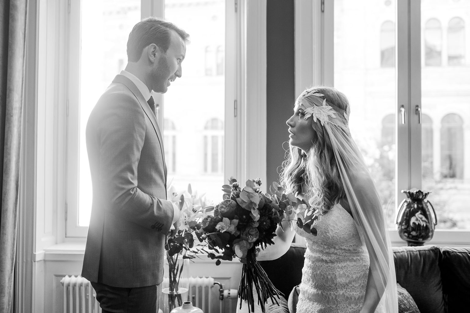 Jenny and Tobias during their first look at the Lydmar