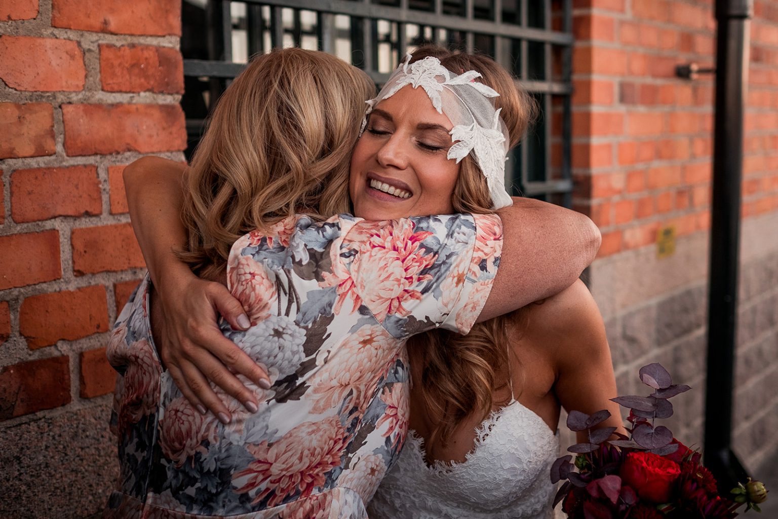 An emotional welcome as the couple arrive at Fotografiska