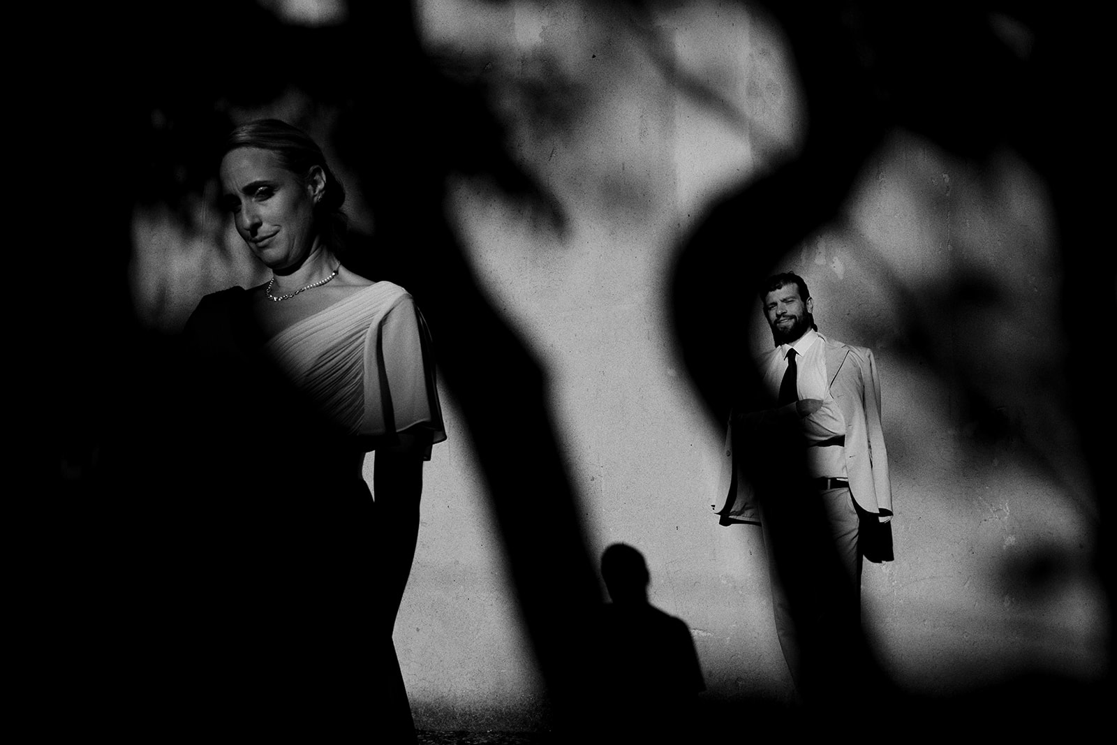 Monica and Marco in Montone, Umbria, in black and white
