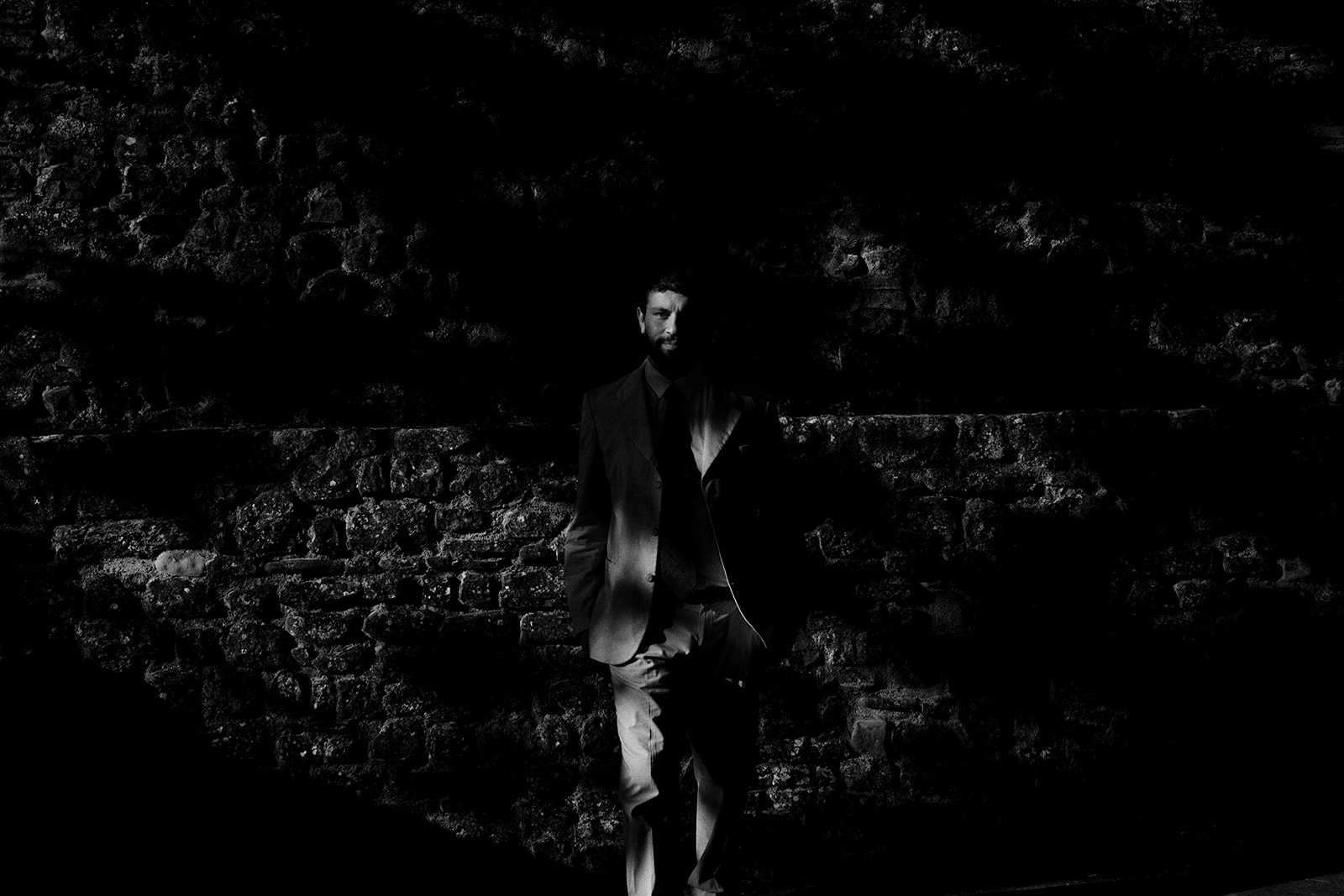 Monica and Marco in Montone, Umbria, in black and white