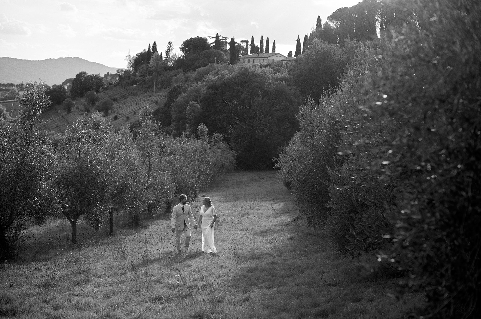 Monica and Marco in Montone, Umbria, in black and white