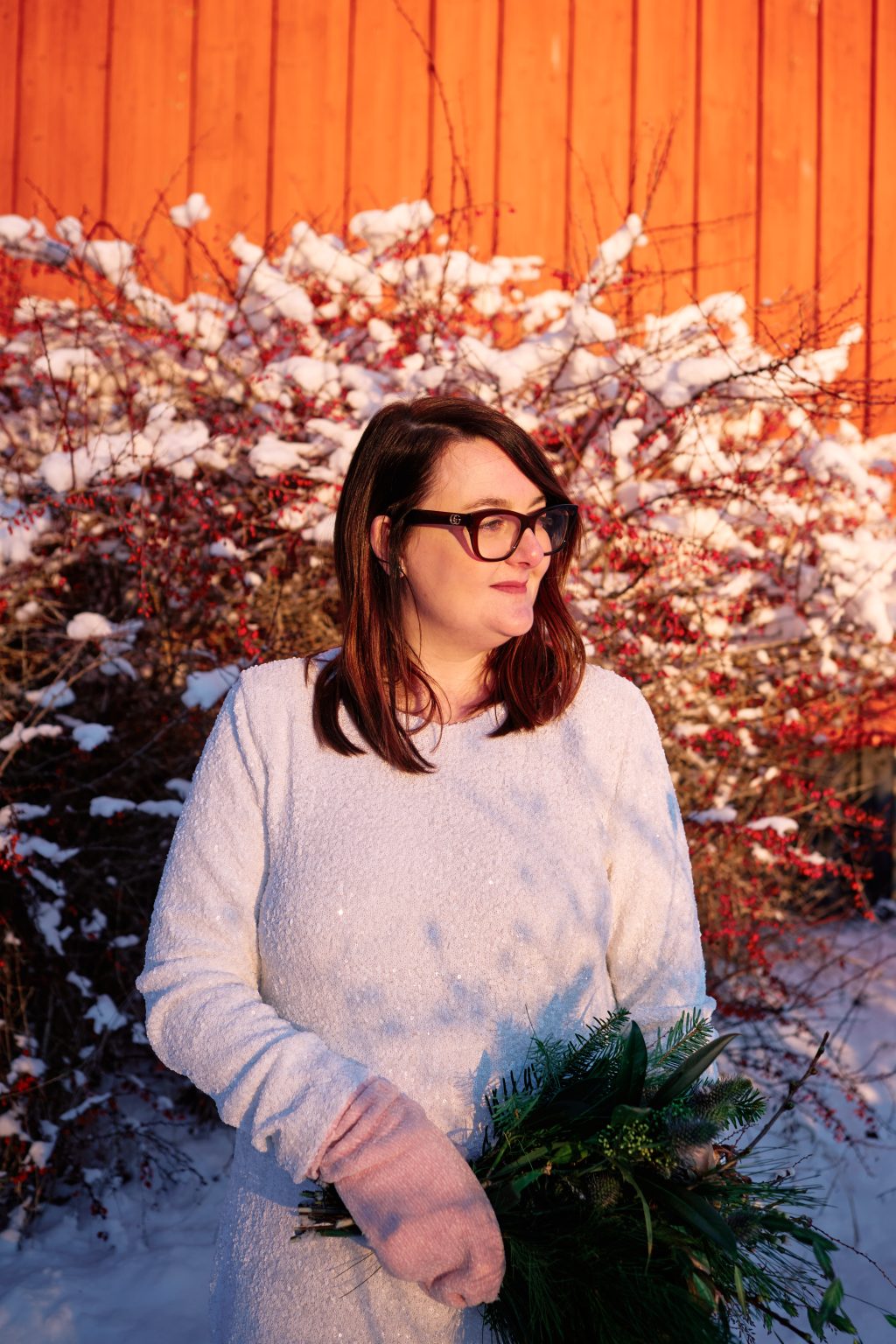 Portrait of the bride in the snow, a winter elopement in Sweden