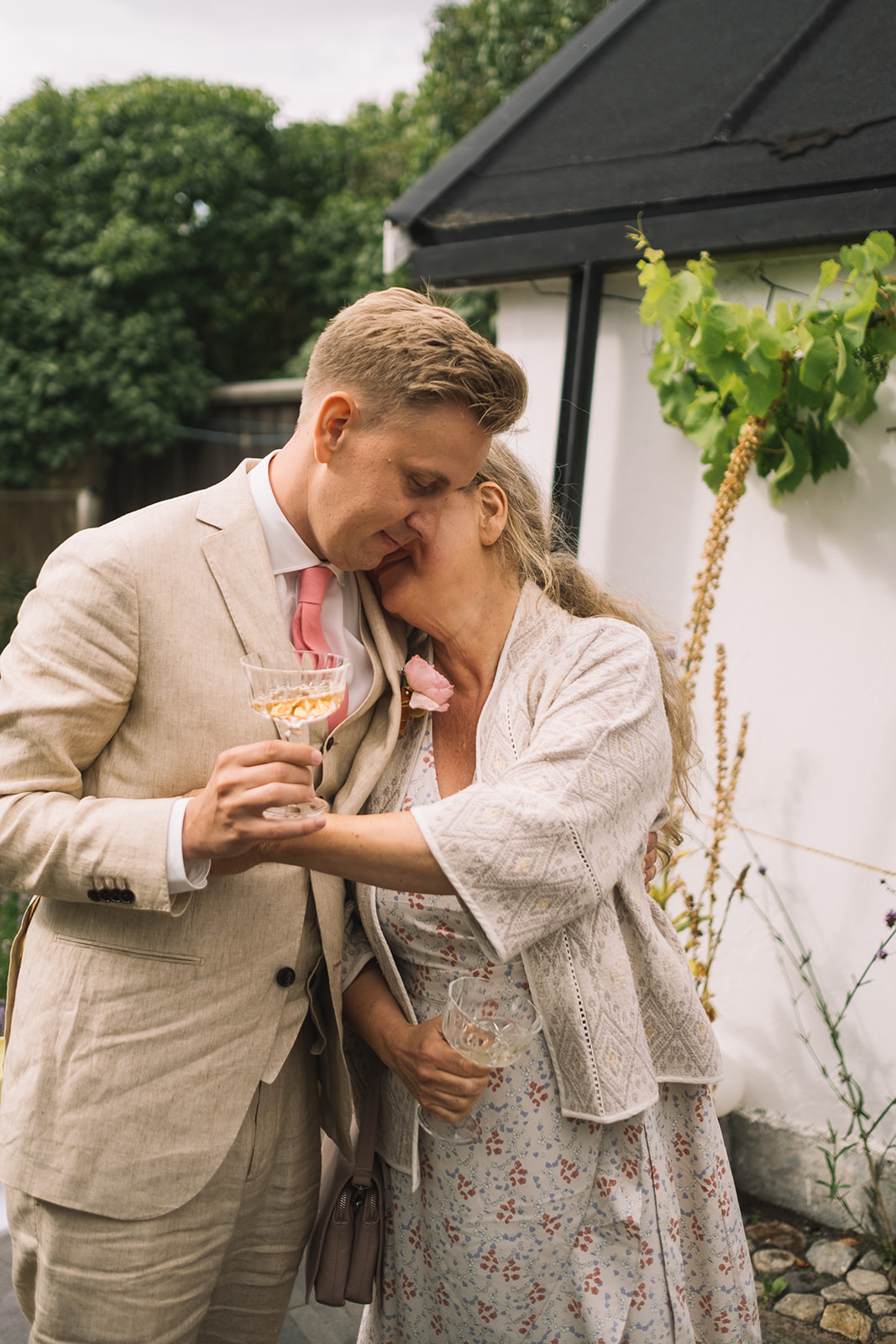 The couple in the garden at Lomma