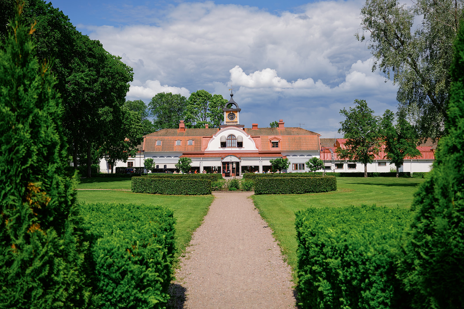 Gysinge Herrg&aring;rd seen down the formal garden