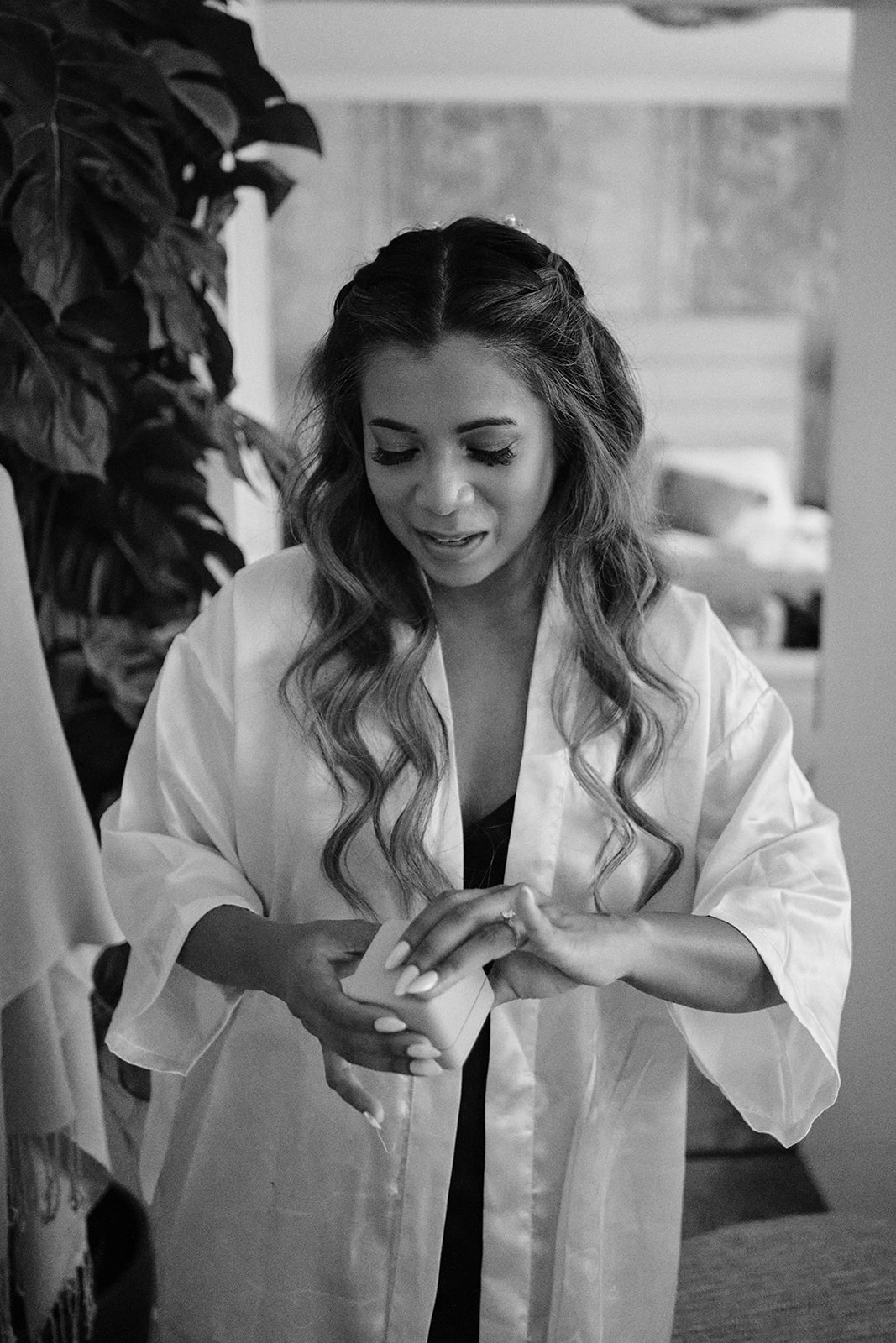 The bride in the morning before the wedding, black and white