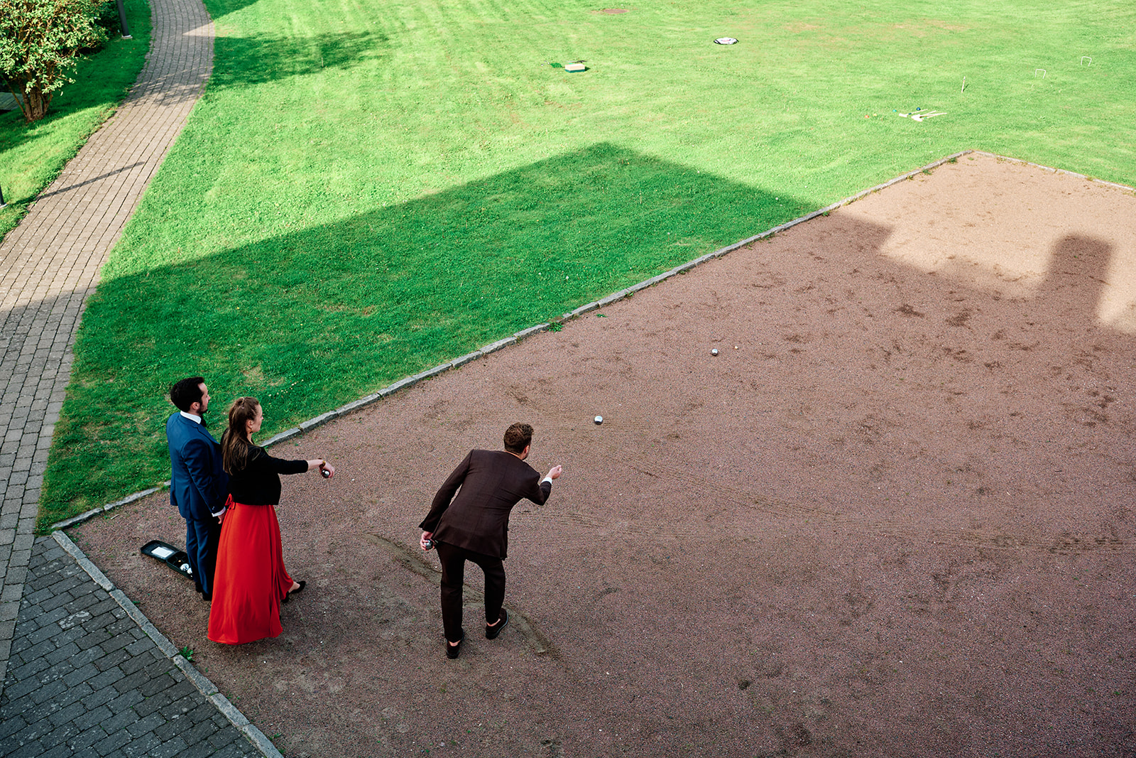 Lawn games on the grass at Hov&aring;s Kallbadhus