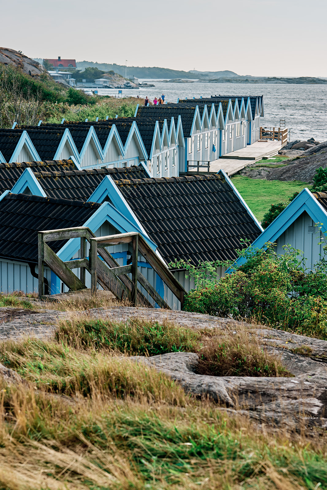 The bathing cabins seen from the dunes